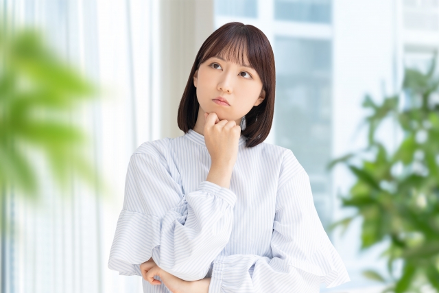 考えてる人